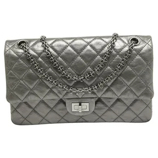 Top Tips for Scoring the Best Deals on Pre Owned Chanel Bags