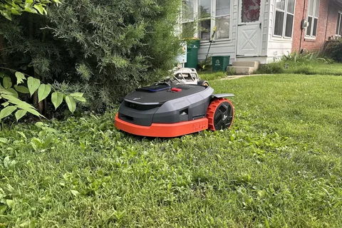 Best Robot Lawn Mower for Large Yards with Automatic Charging Dock: A Complete Guide